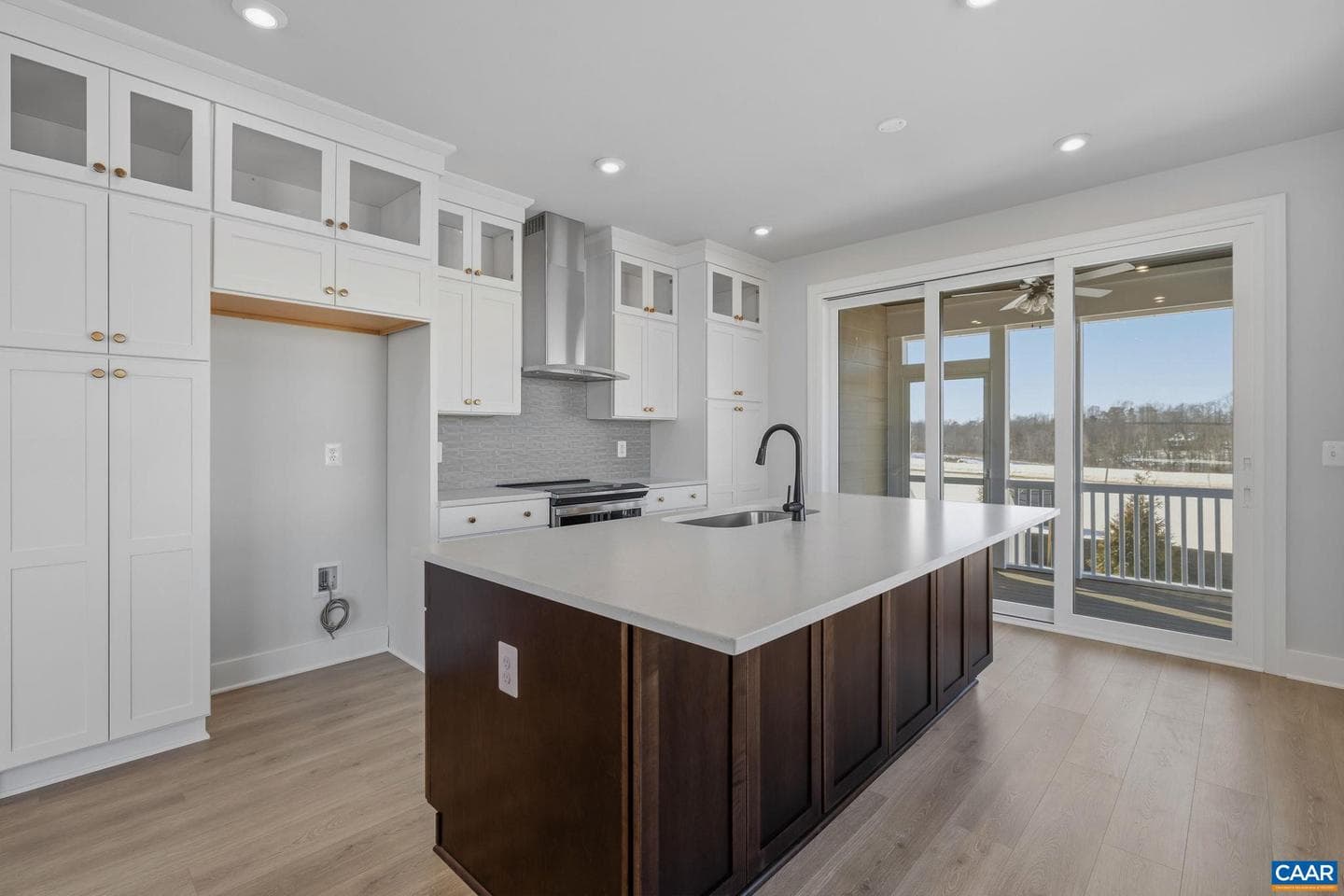 22e Wardell Crest photo 16