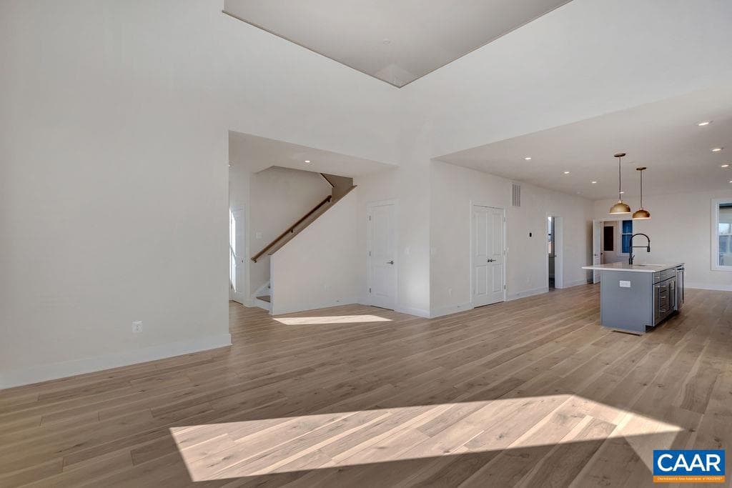22f Wardell Crest photo 6