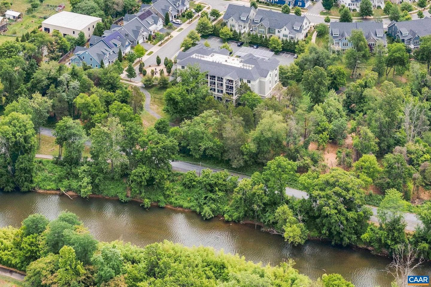 1425 Trailside Ct #304, Charlottesville