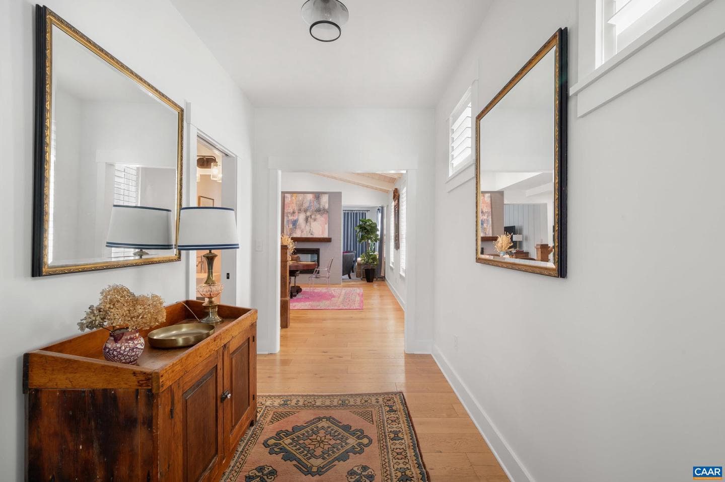 3286 Rowcross St photo 3