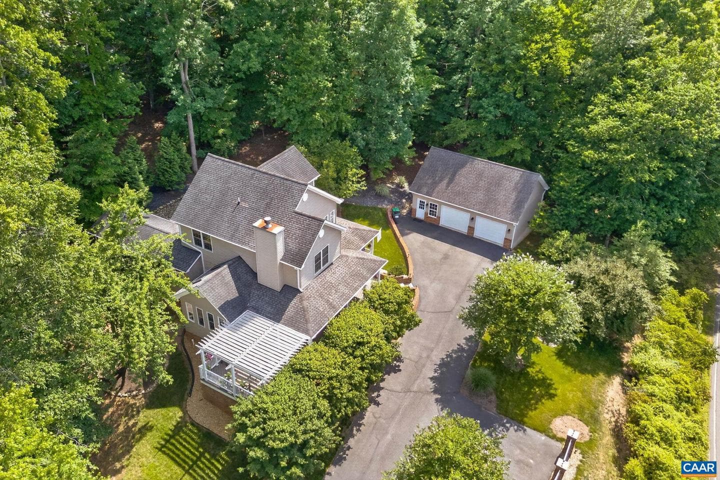 281 Jefferson Dr, Palmyra