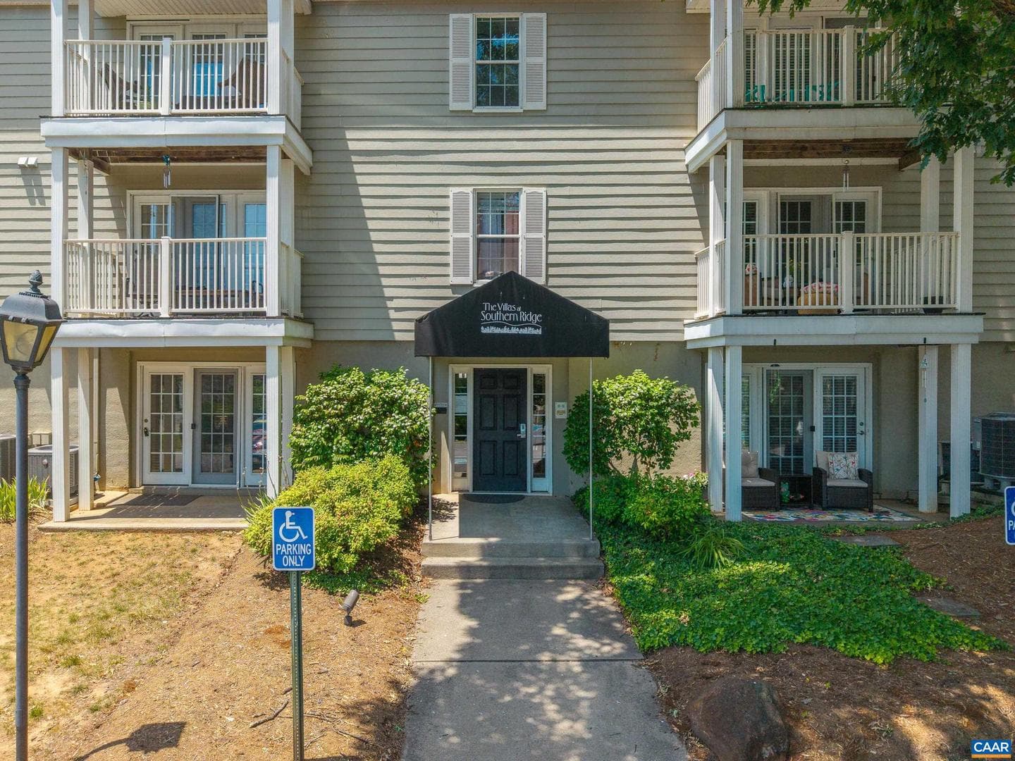 1313 Villa Way #b photo 4