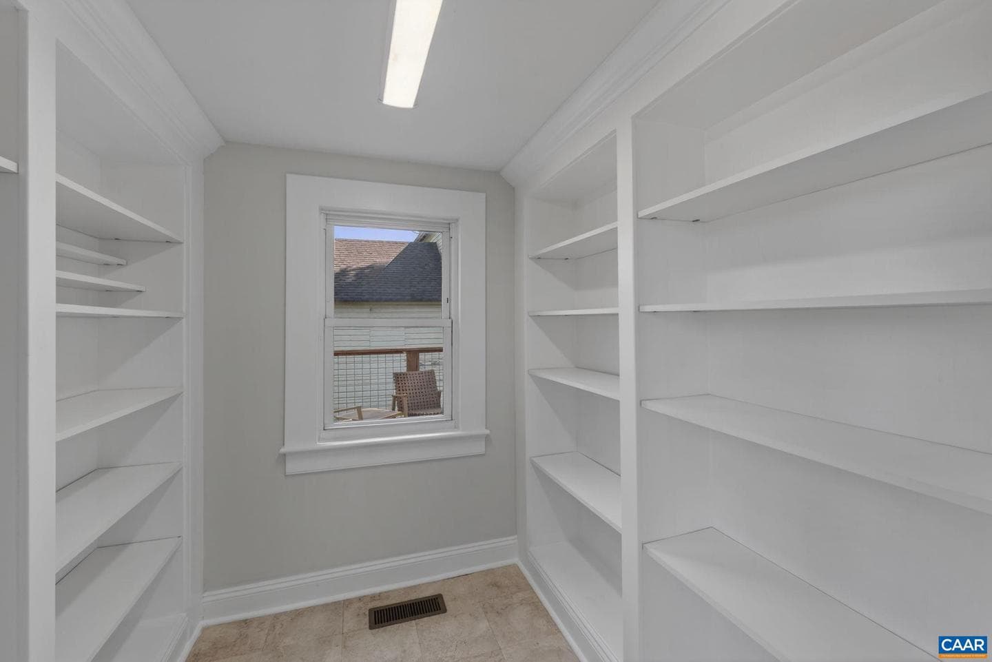 433 N Winchester Ave photo 30