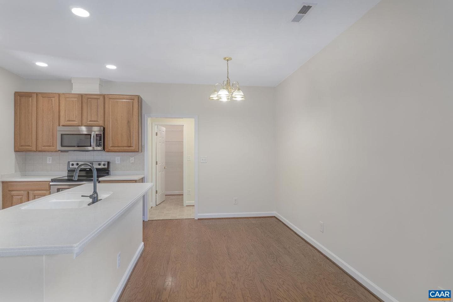 3353 Turnberry Cir photo 14