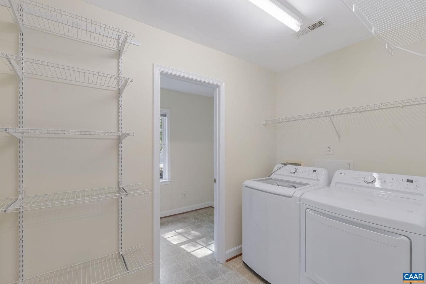 3353 Turnberry Cir photo 17