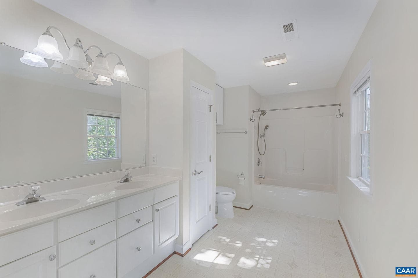 3353 Turnberry Cir photo 23