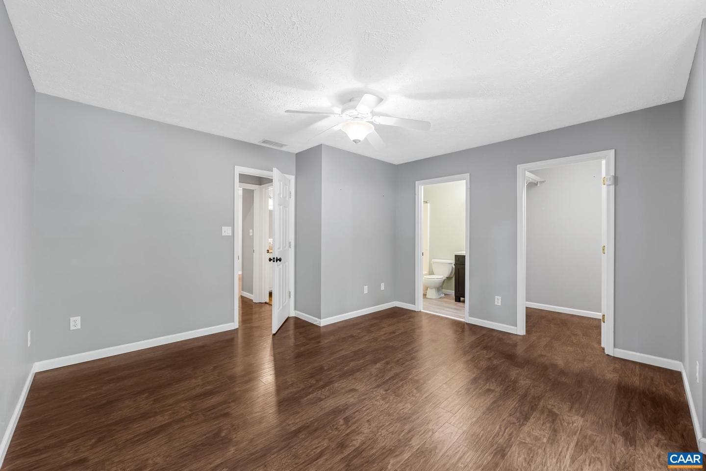 495 Jefferson Dr photo 11