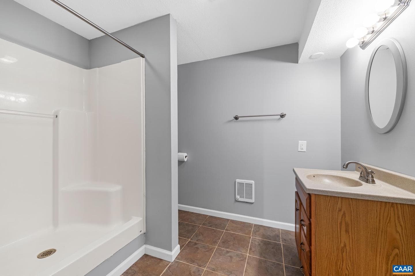 495 Jefferson Dr photo 24