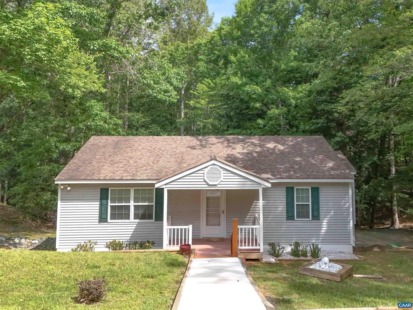 26 West Lake Forest Dr photo 13