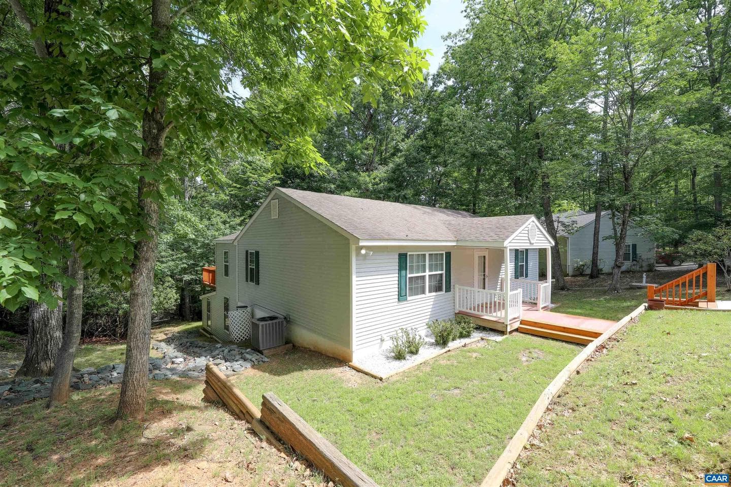 26 West Lake Forest Dr photo 28
