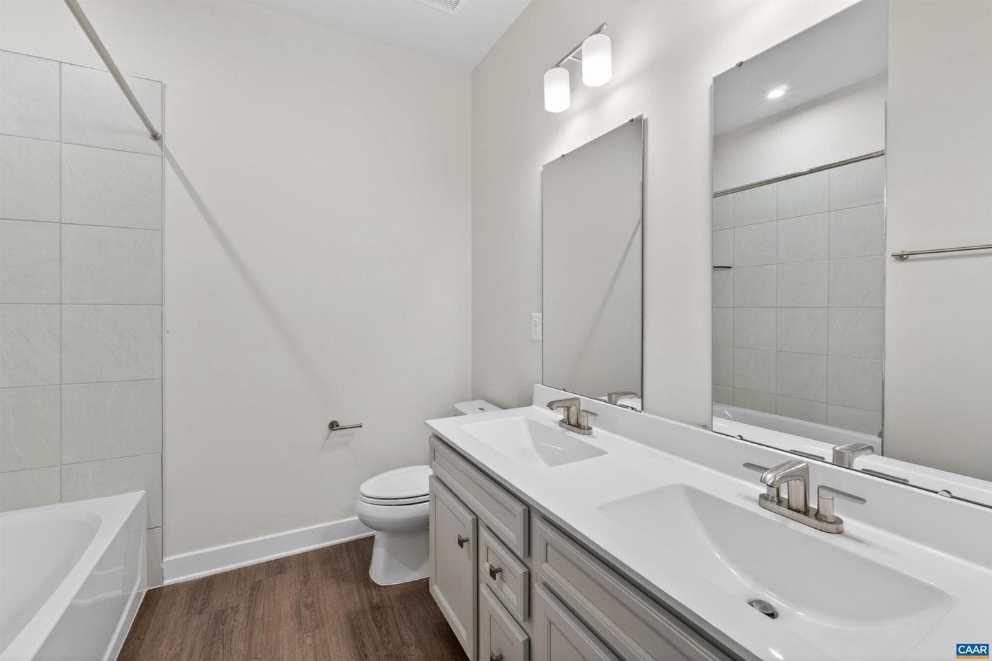 4062b Perseus Ln photo 32