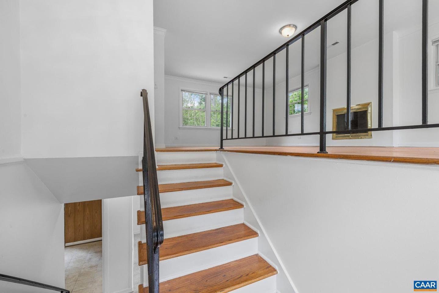 2417 Angus Rd photo 10