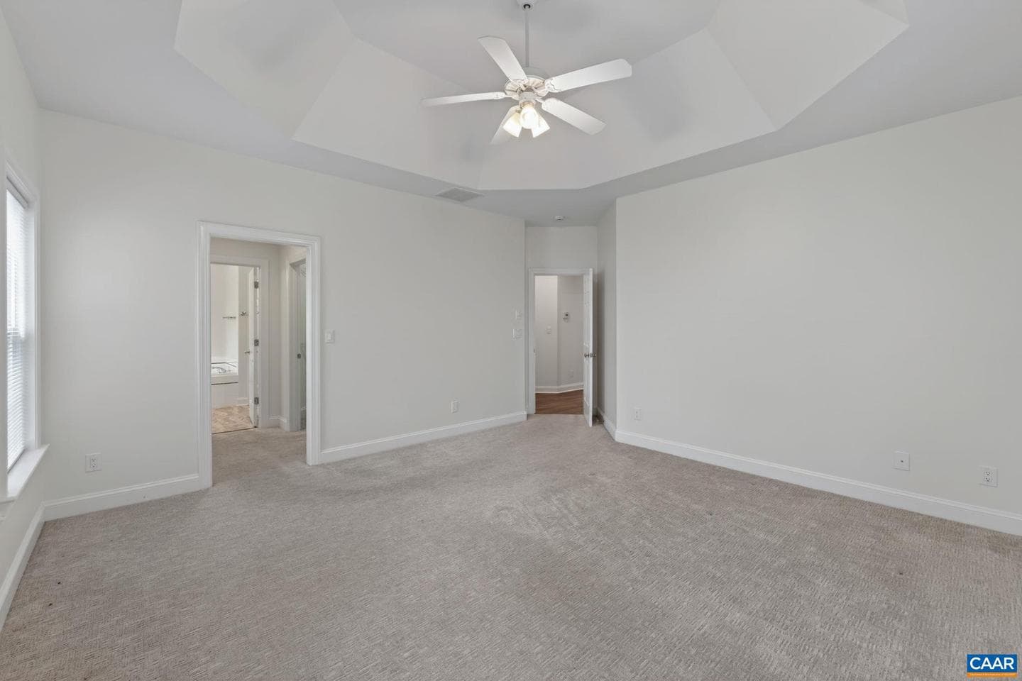 970 Charter Oaks Dr photo 22