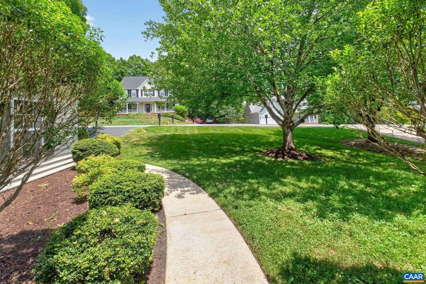 970 Charter Oaks Dr photo 3