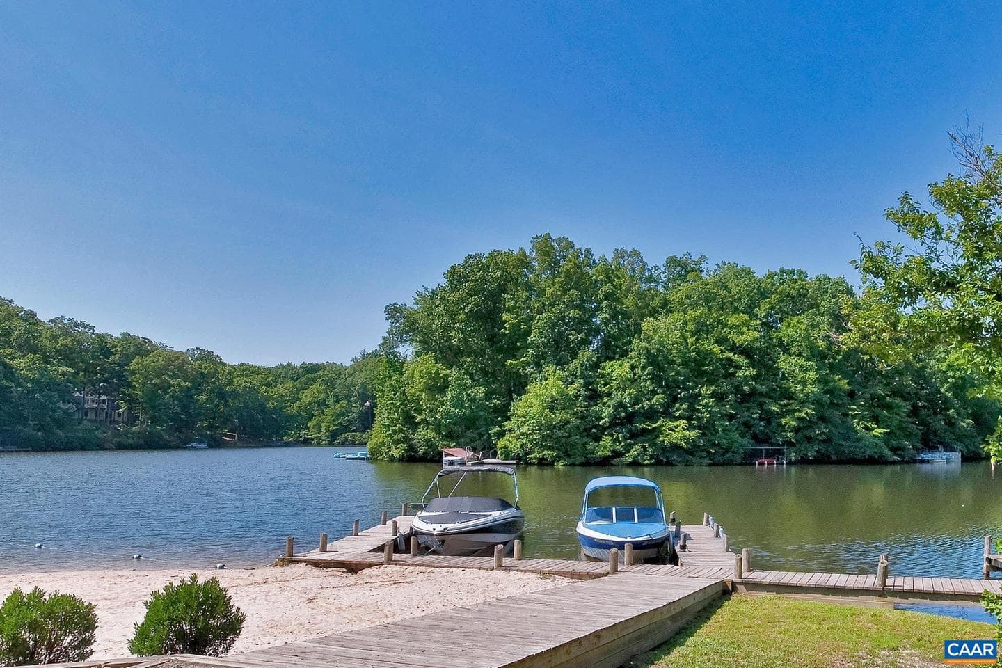 377 Jefferson Dr photo 33