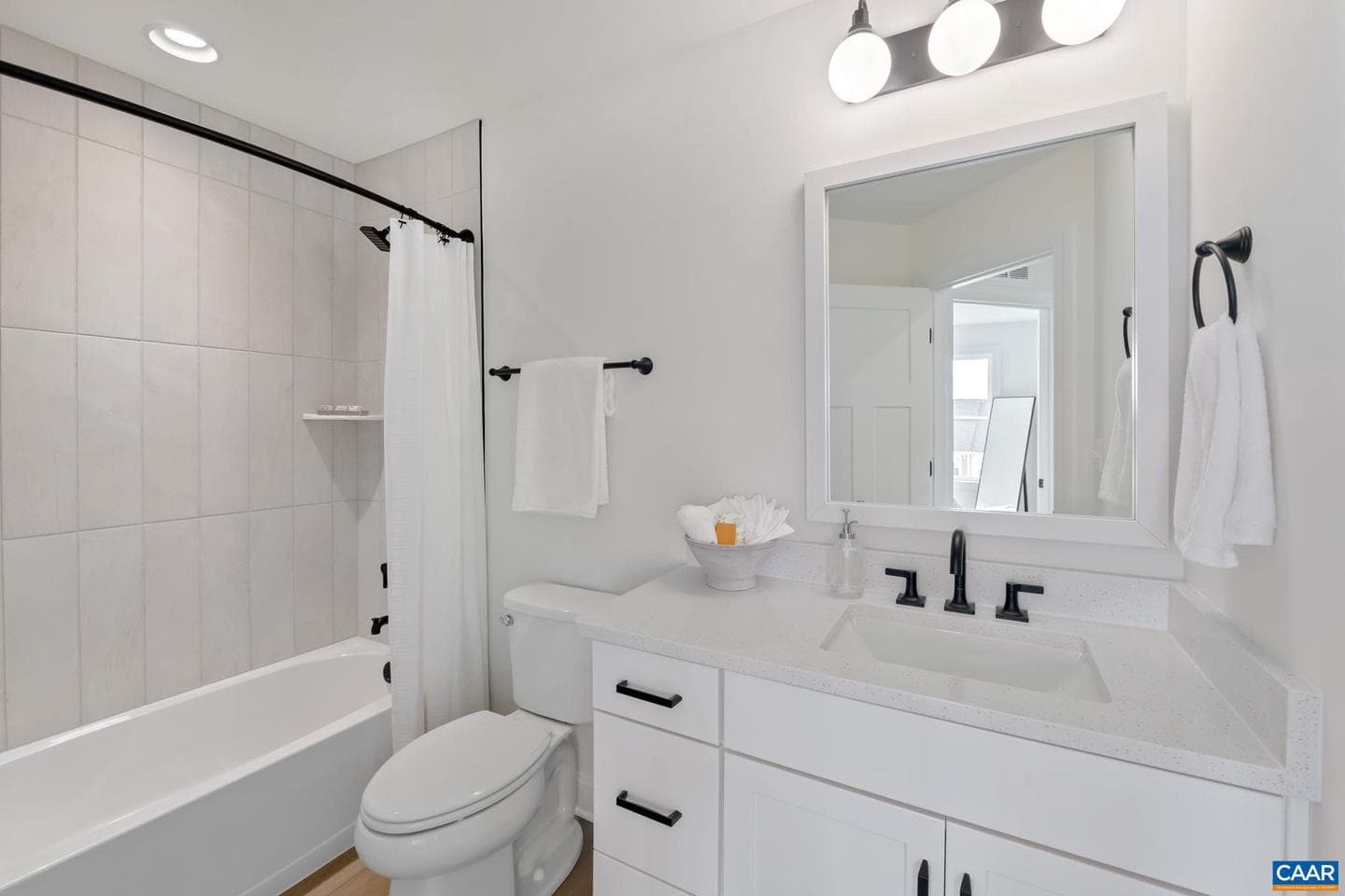 14 Forbes Dr photo 28