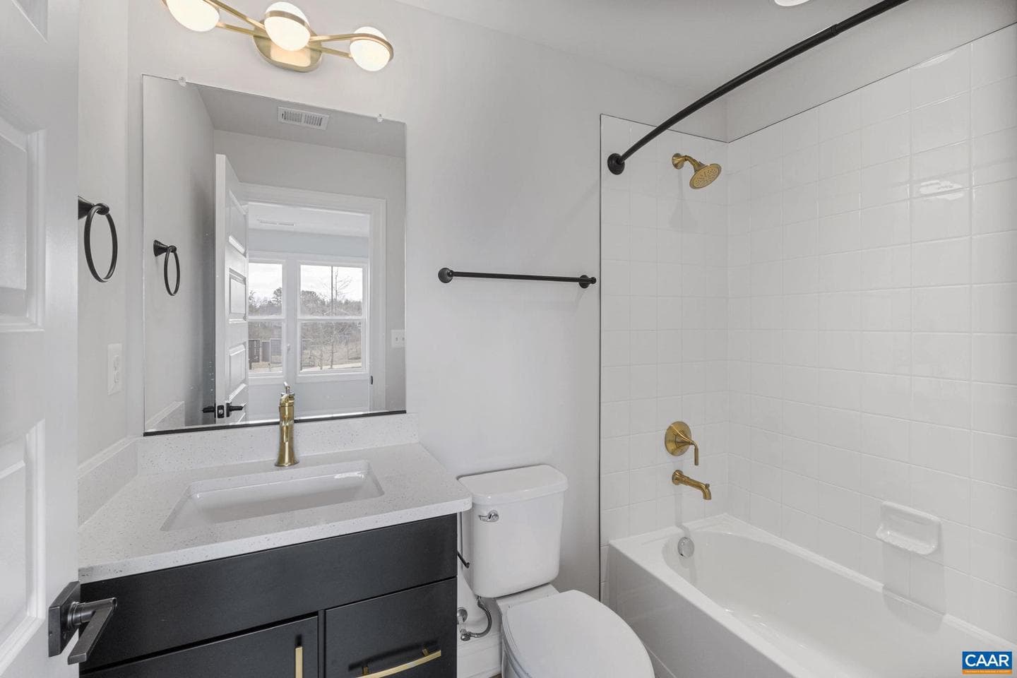14 Forbes Dr photo 6