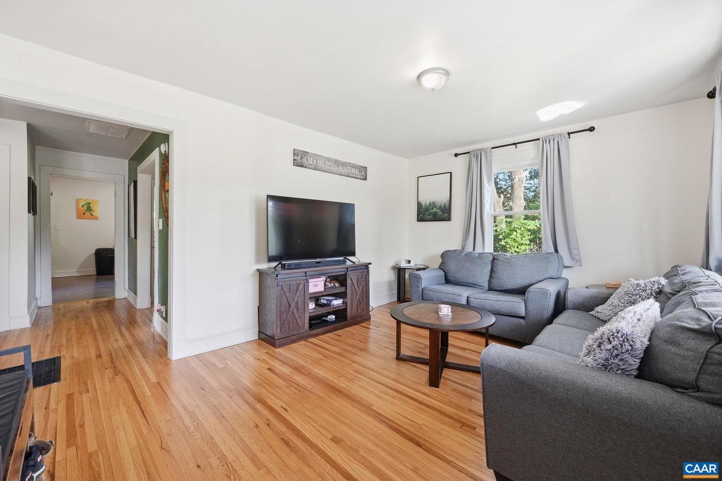 9034 Spotswood Trl photo 5