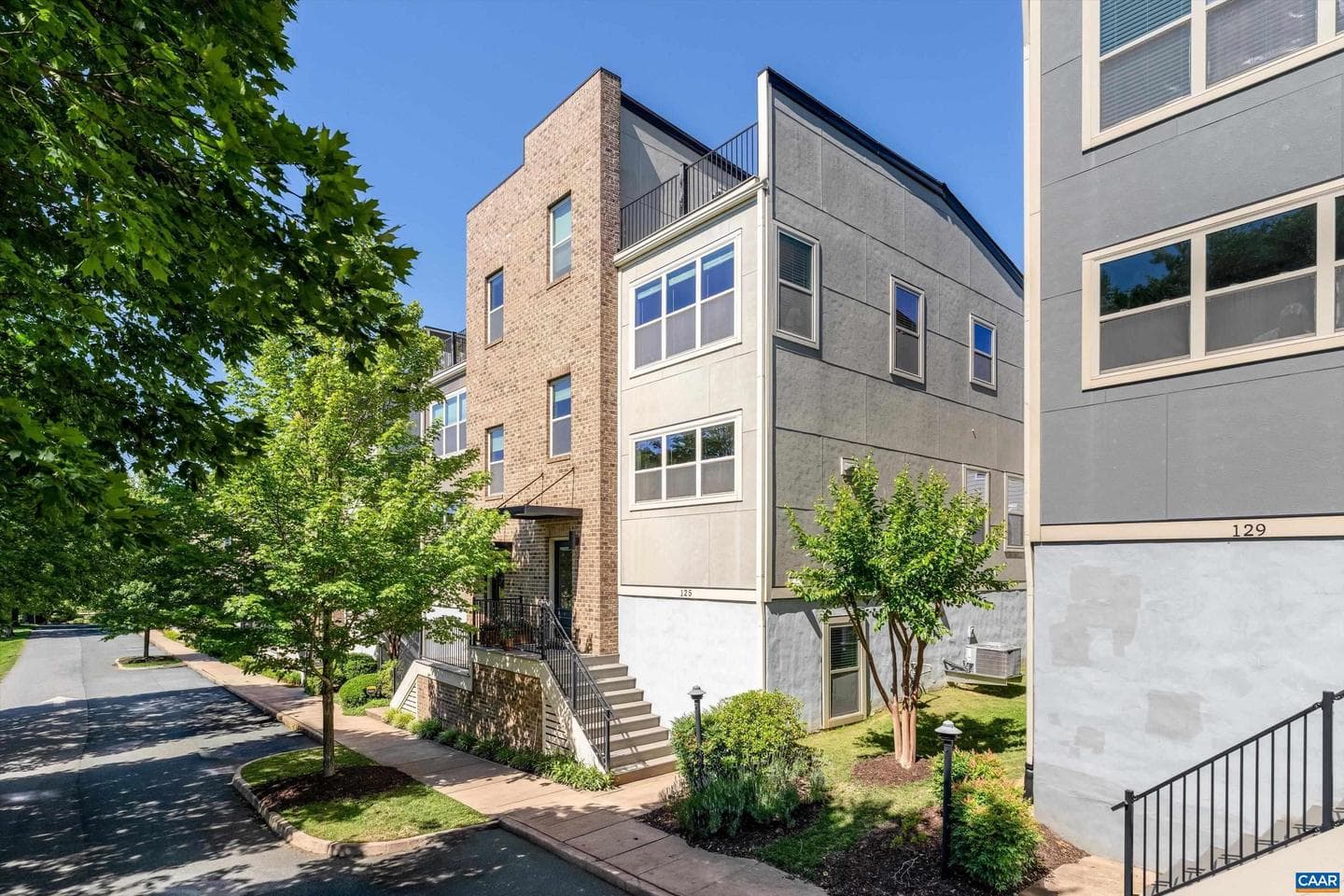 125 Almere Ave photo 5