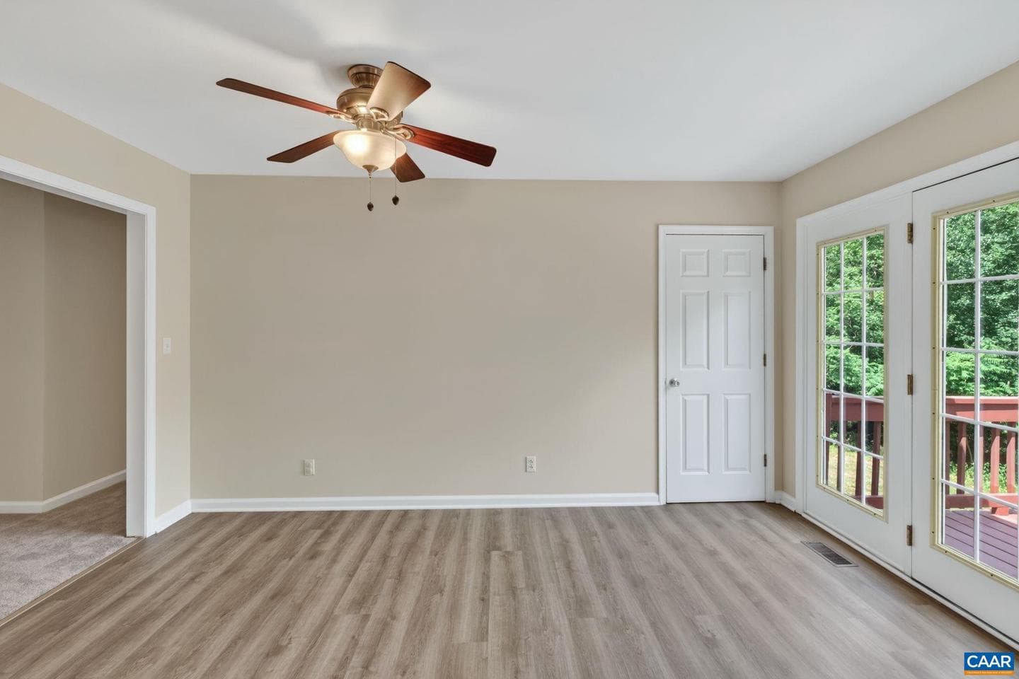 38 Butler Ln photo 11