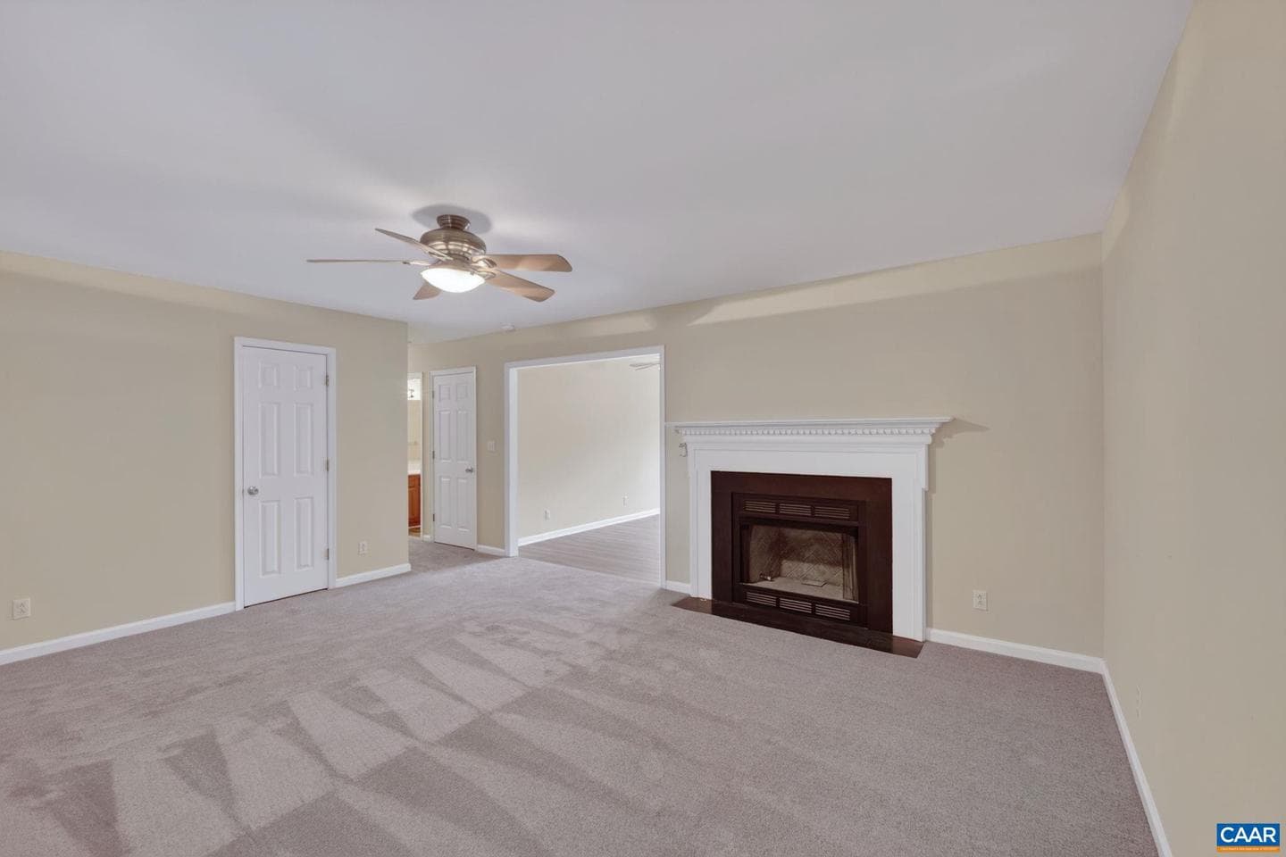 38 Butler Ln photo 7
