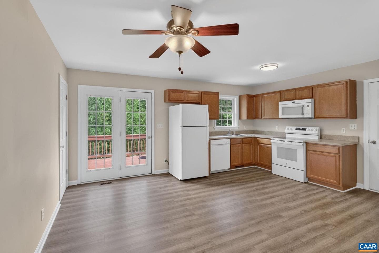 38 Butler Ln photo 9