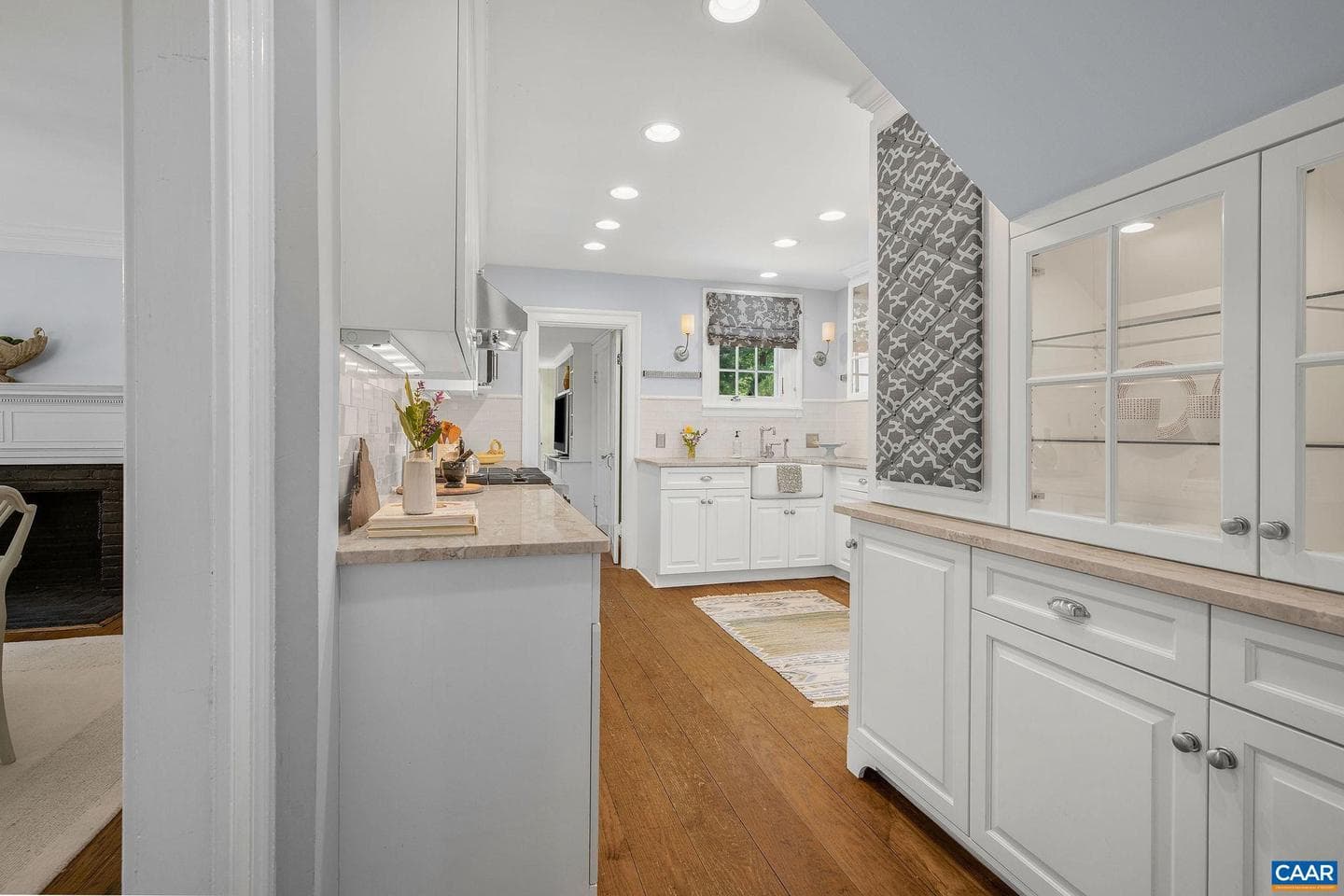 1868 Edgewood Ln photo 13