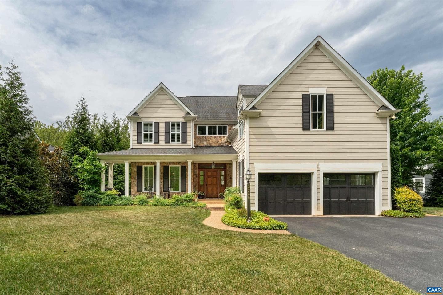 2246 Hyland Ridge Dr photo 9