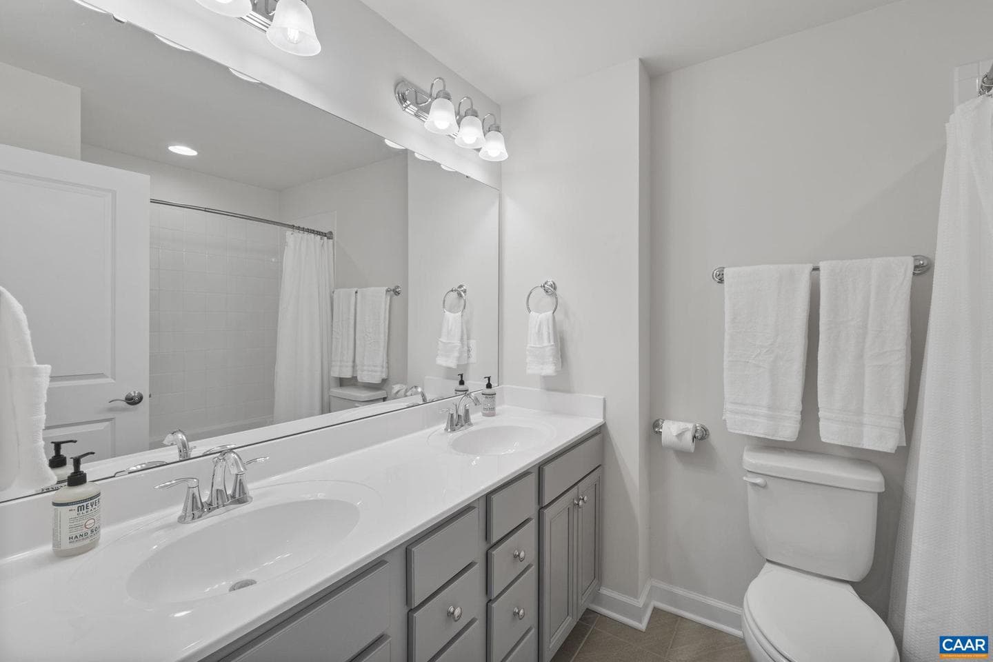 1810 Fowler St photo 29