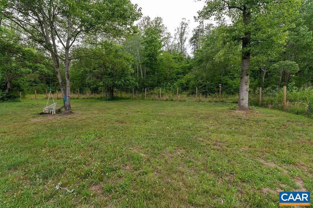 1043 Ford Ave photo 34