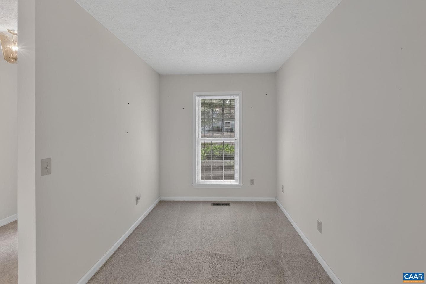 22 Begum Rd photo 4