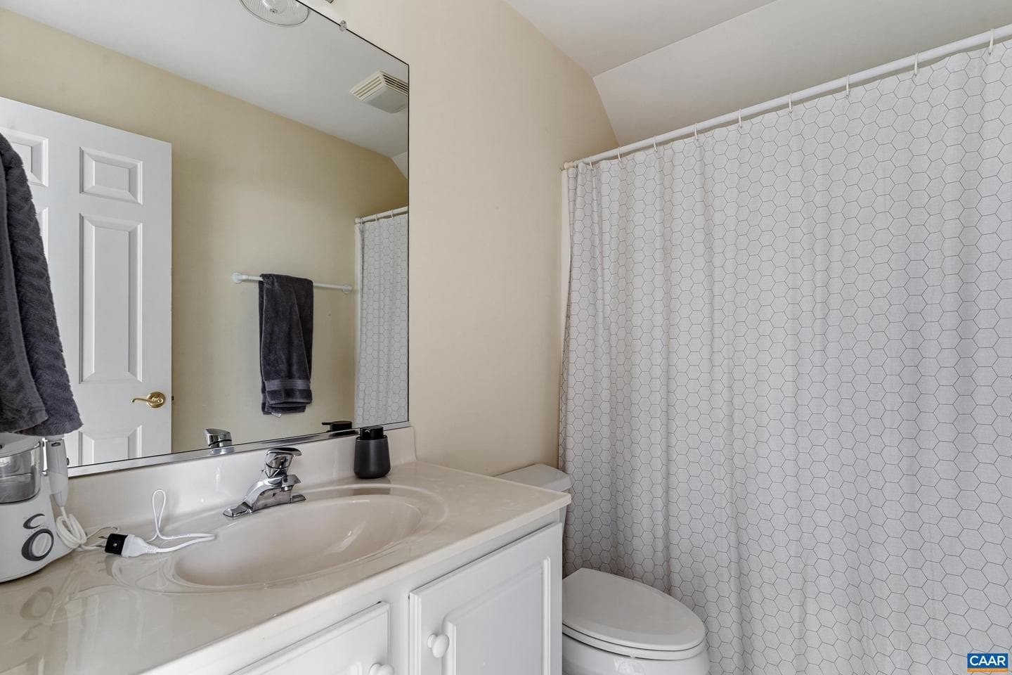 1147 Marion Dr photo 27