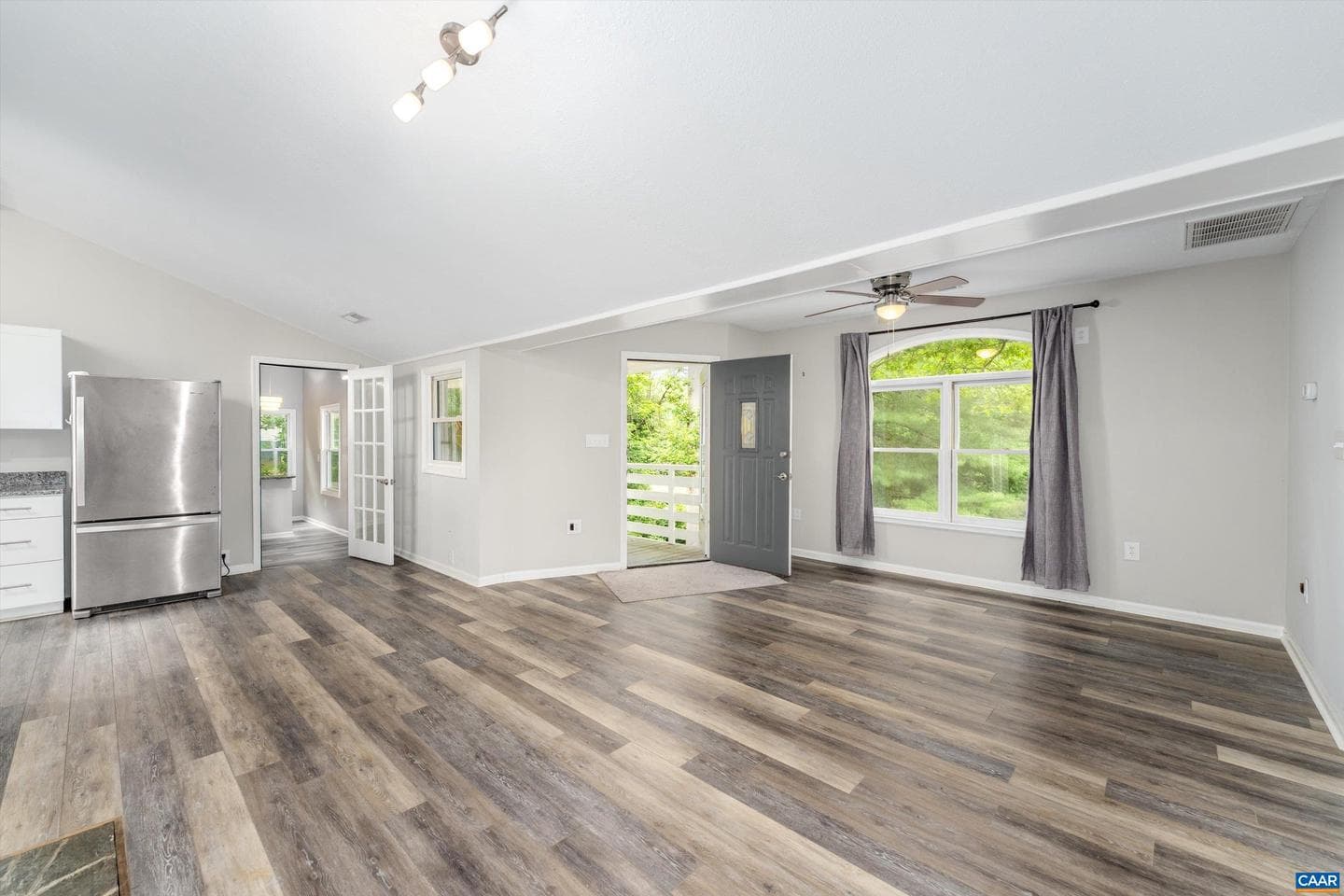 162 Larkspur Rd photo 9