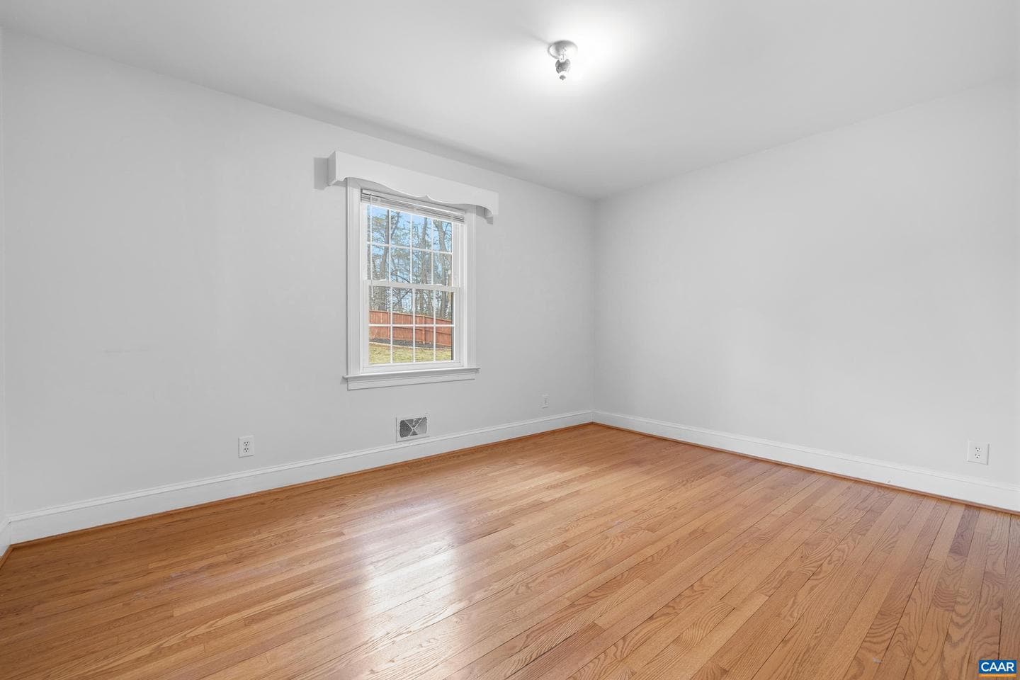 2515 Northfield Rd photo 31