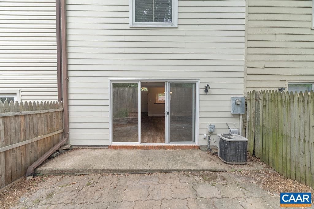 1554 Garden Ct photo 31