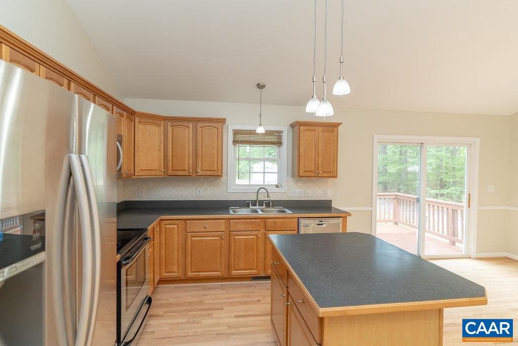 1166 Georgia Creek Rd photo 11