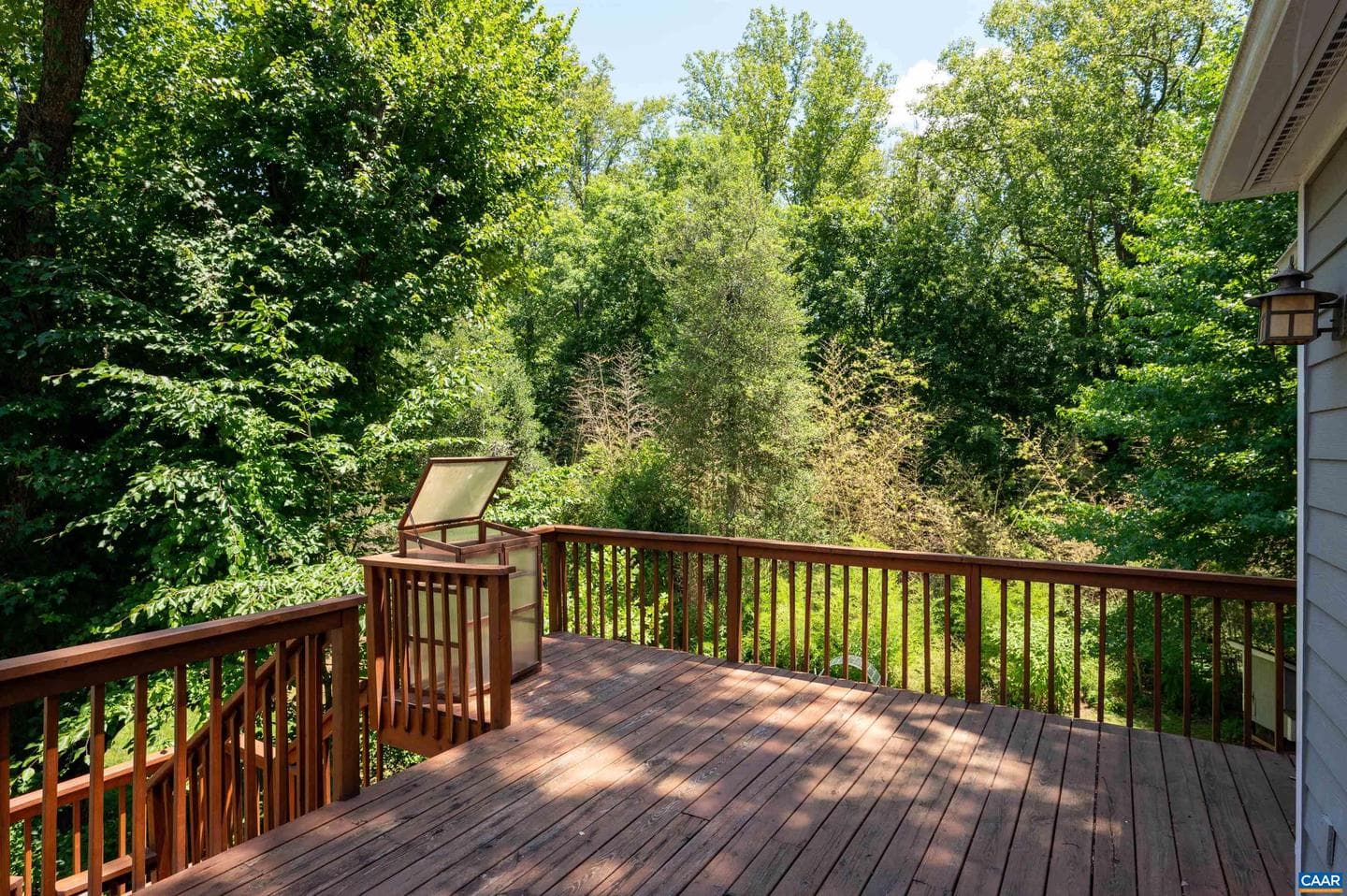 1614 Rose Hill Dr photo 12
