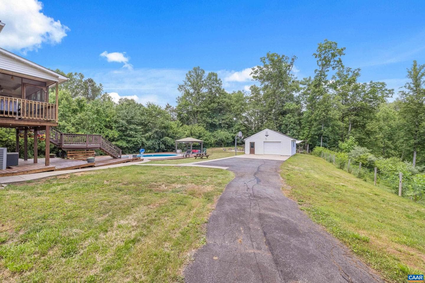 5393 Amicus Rd photo 5