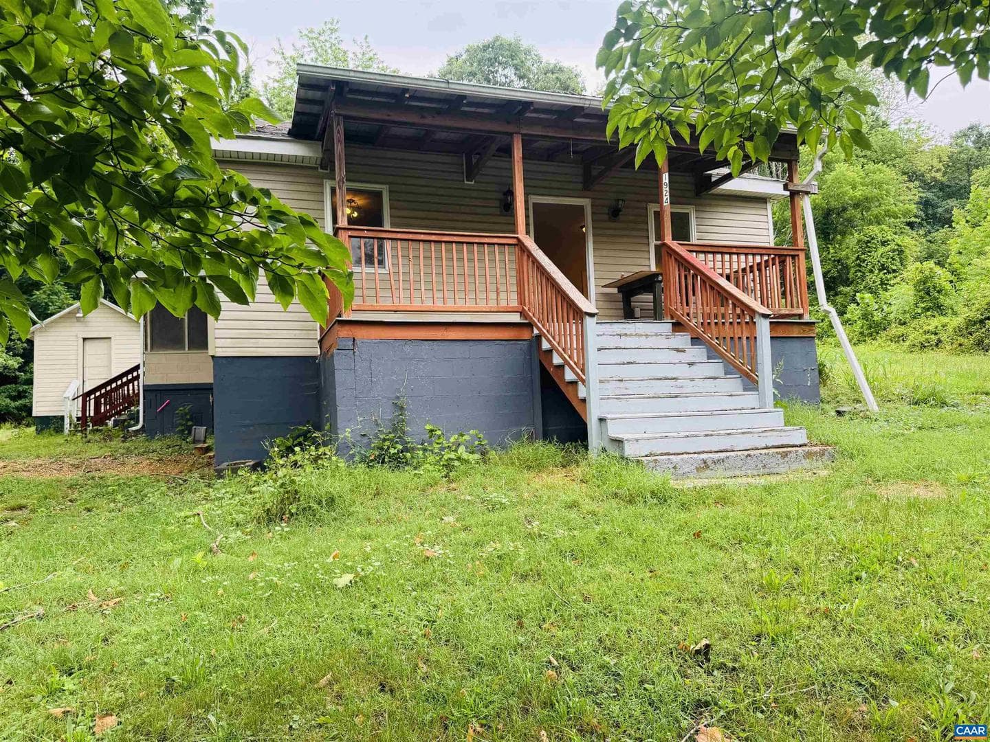 1924 E Main St, Waynesboro