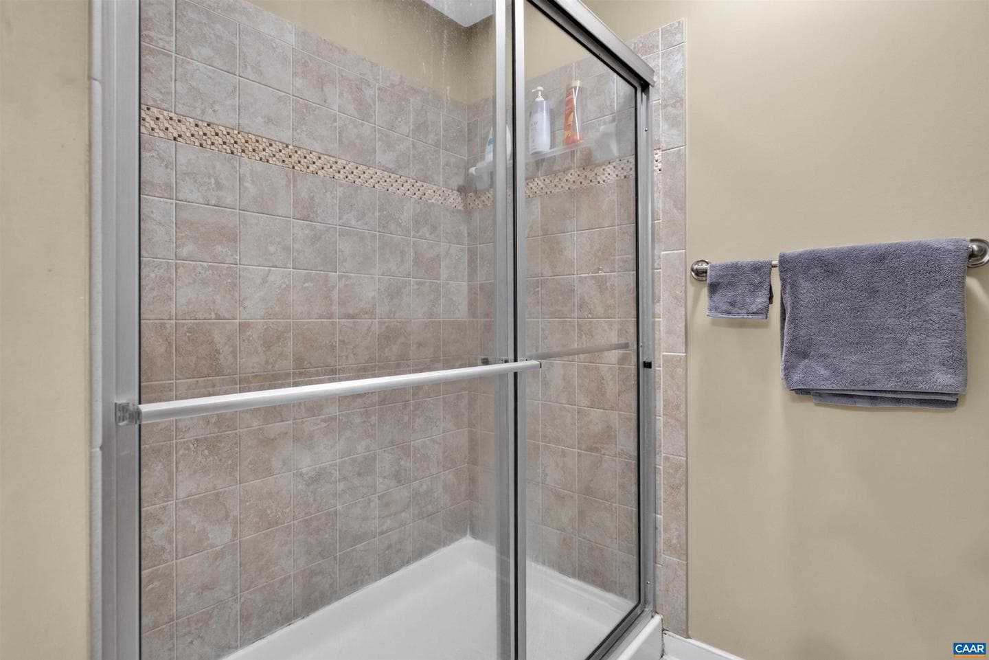 1565 Newcastle Ct photo 20