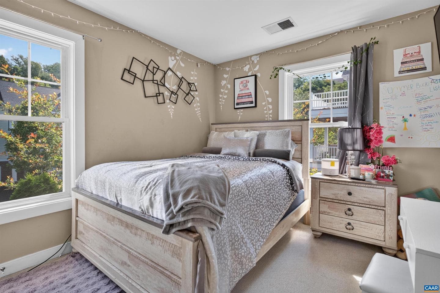 1565 Newcastle Ct photo 21