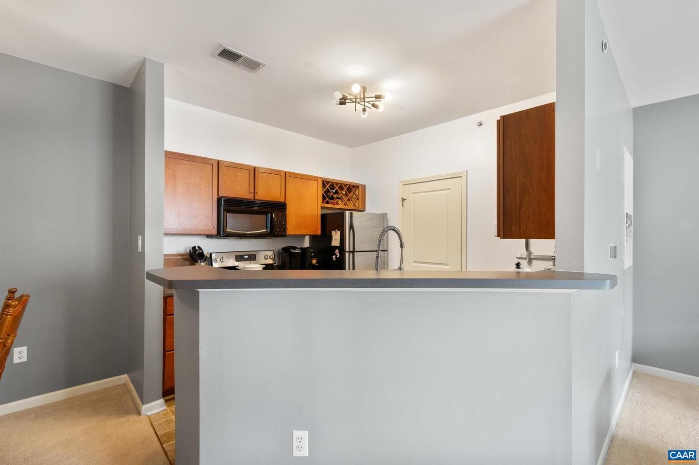 720 Walker Sq #3b photo 12