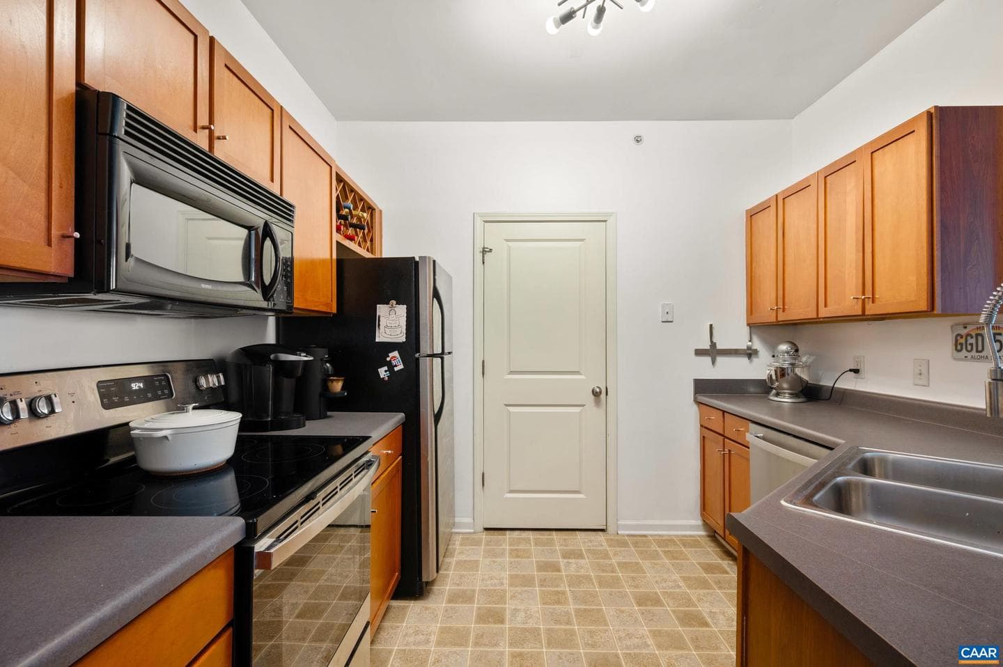 720 Walker Sq #3b photo 6