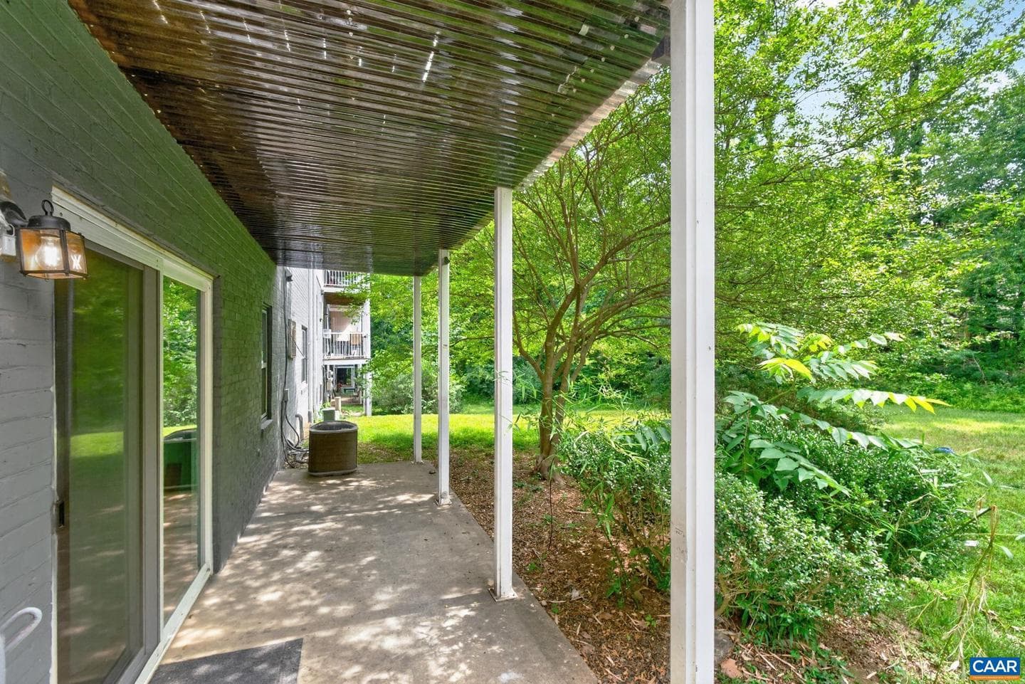 545 Burgoyne Rd #2 photo 24