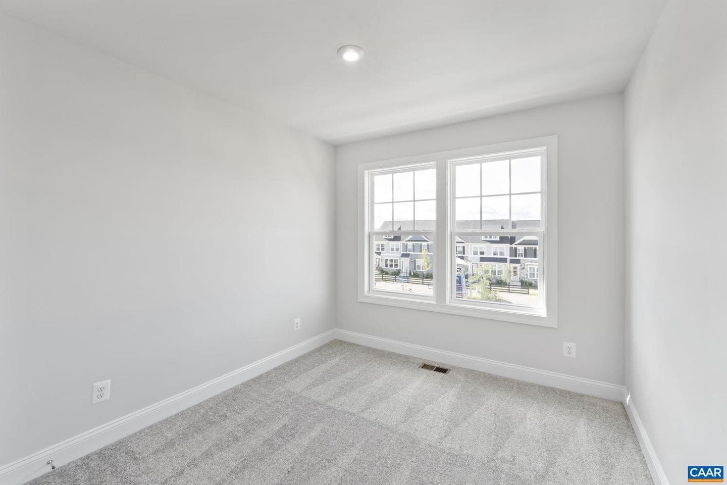 137 Park Ridge Dr photo 31
