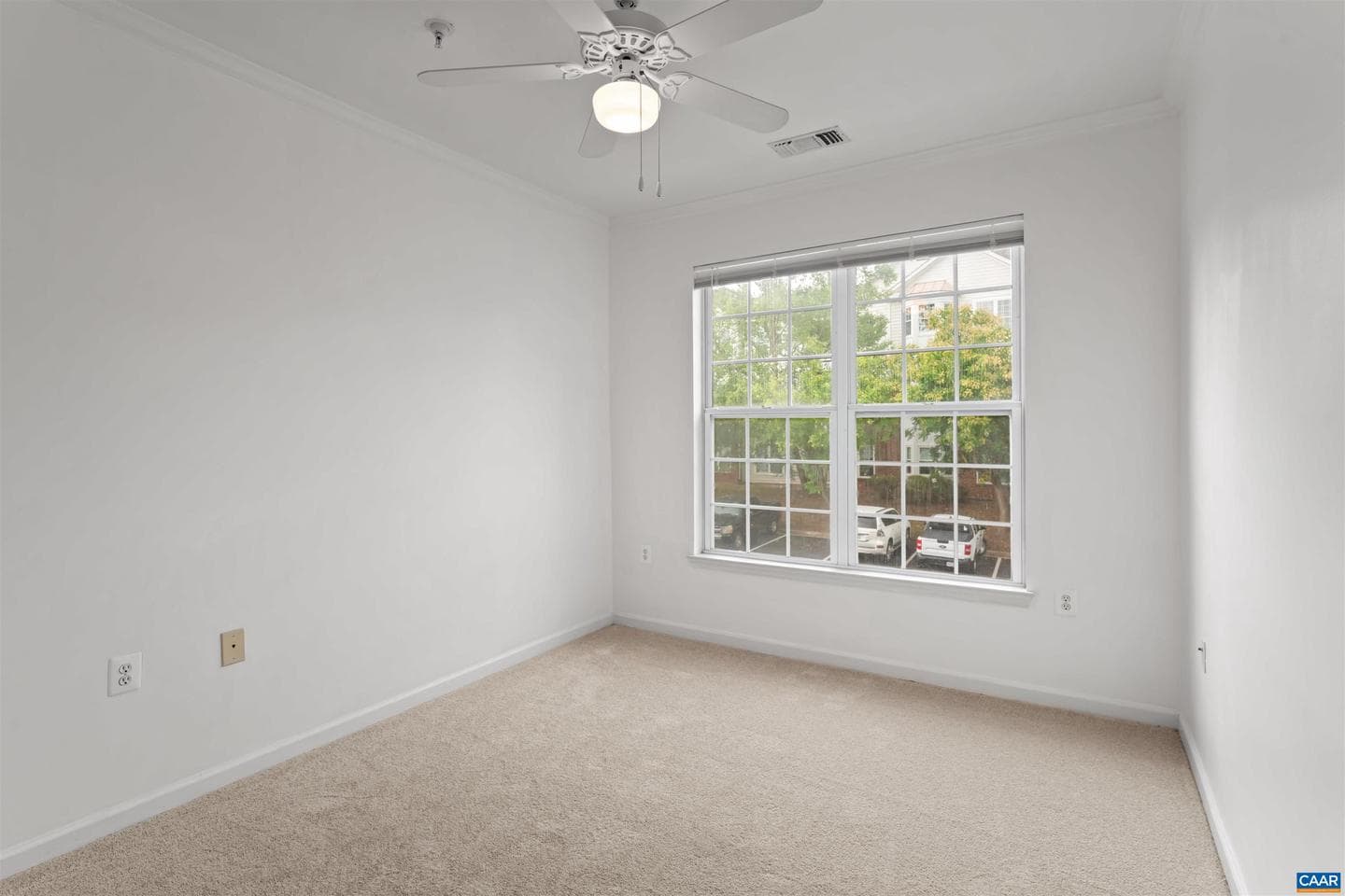 1055 Weybridge Ct photo 16