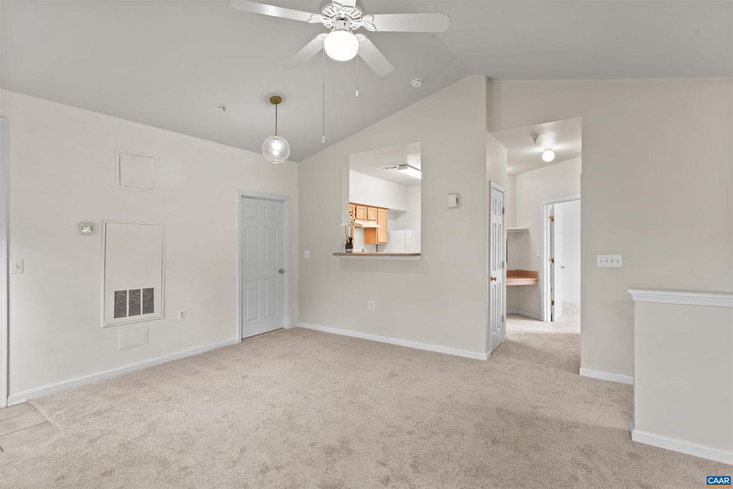 1055 Weybridge Ct photo 6