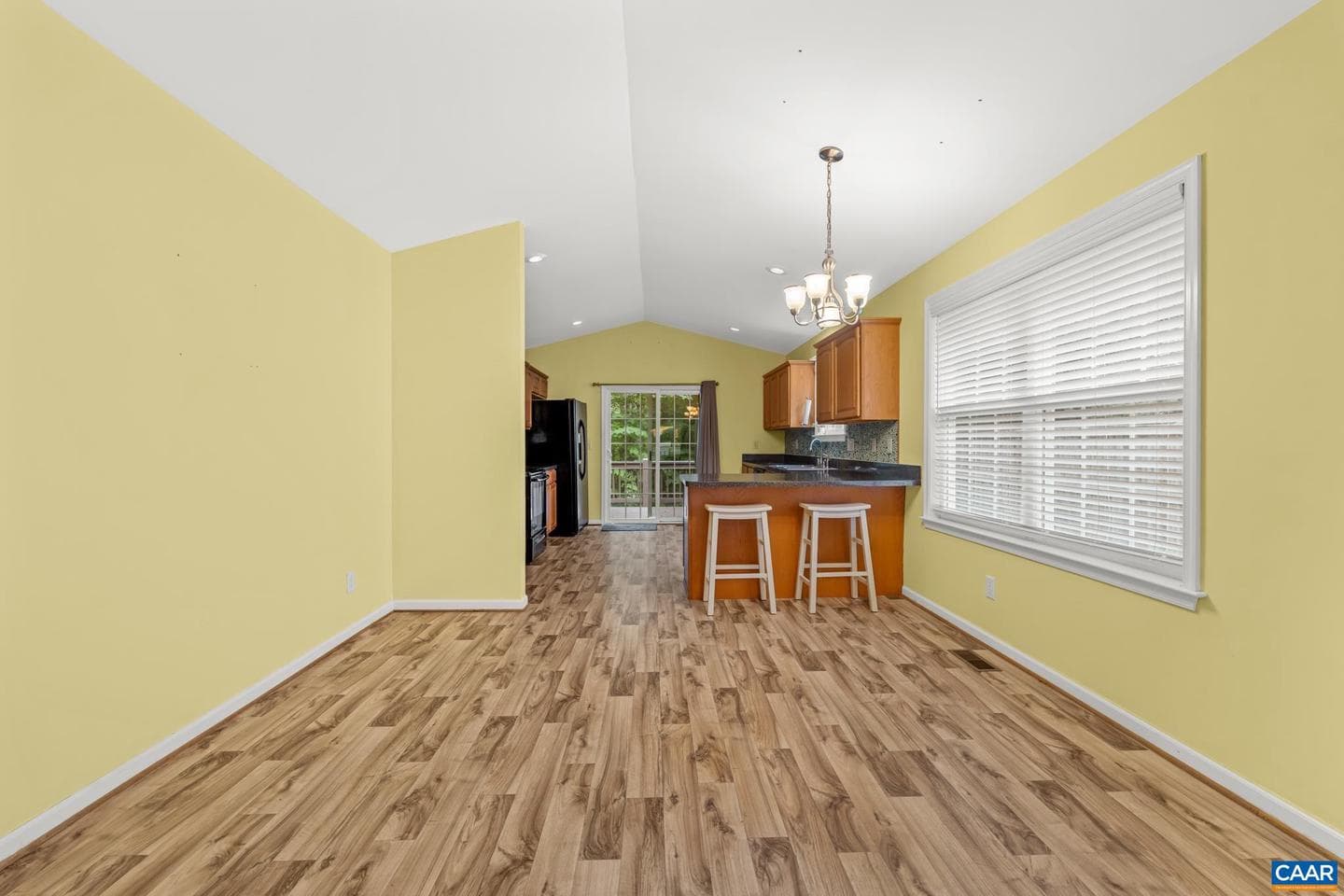 64 Ferndale Dr photo 25