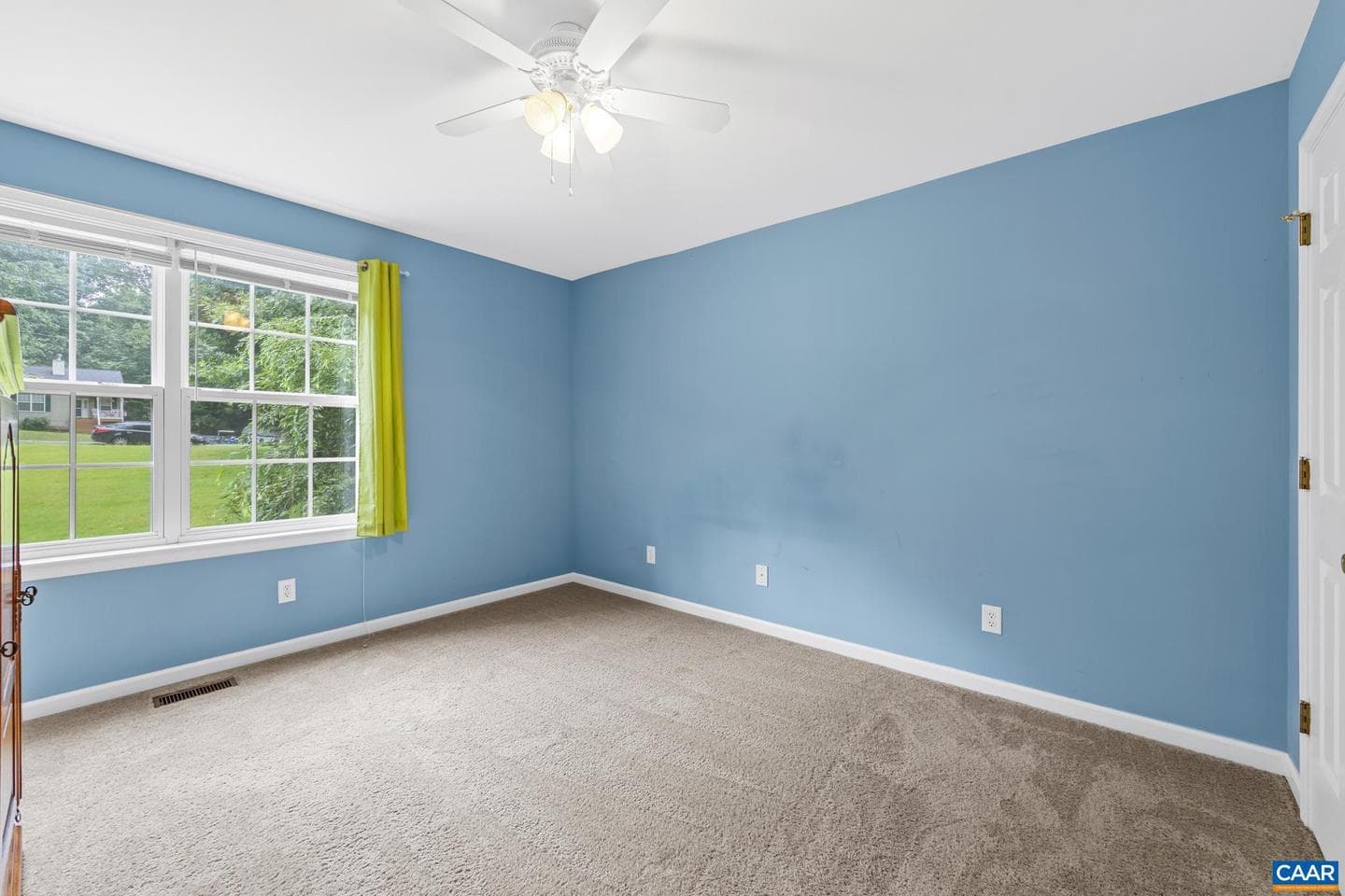 64 Ferndale Dr photo 39