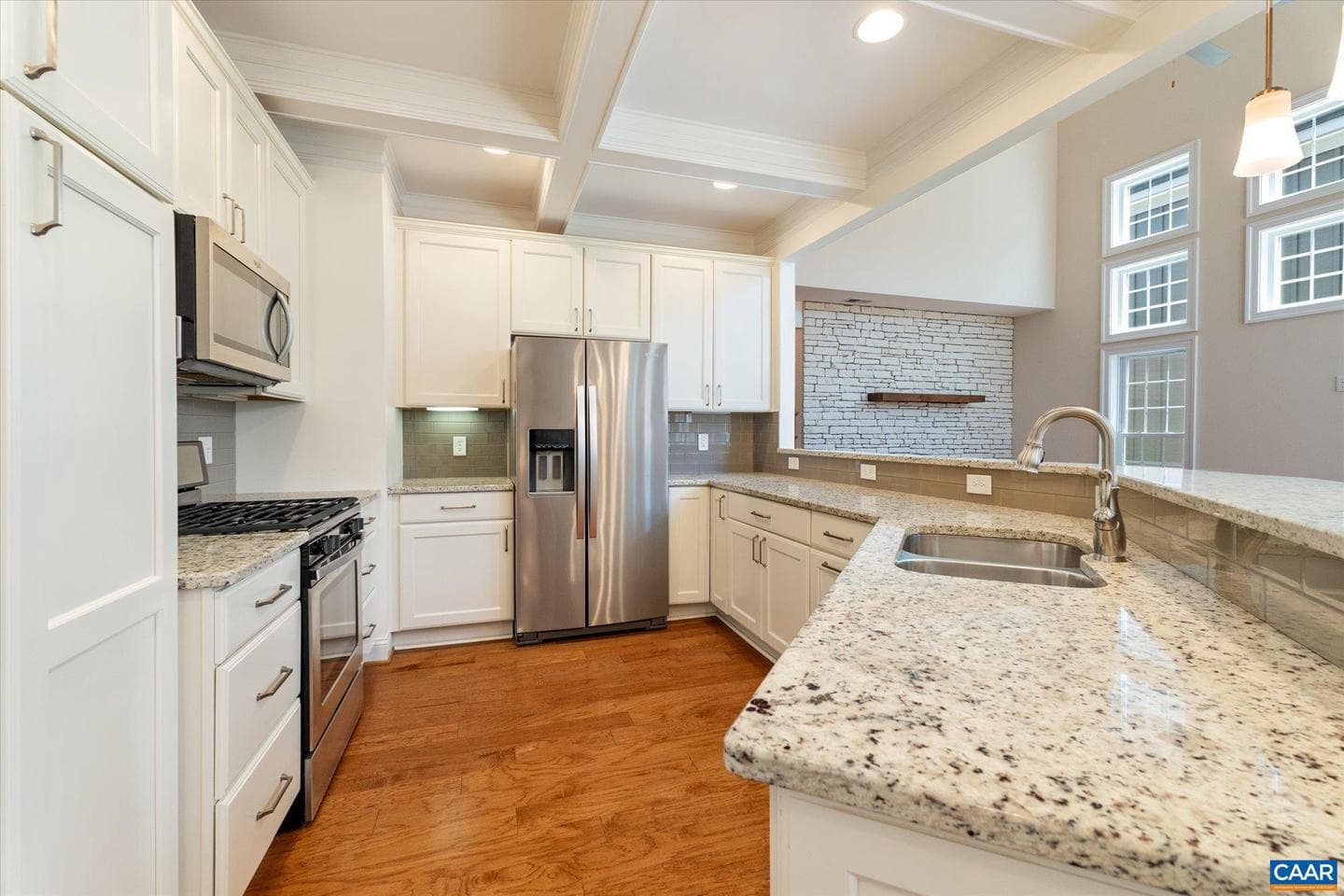 3420 Rowcross St photo 22